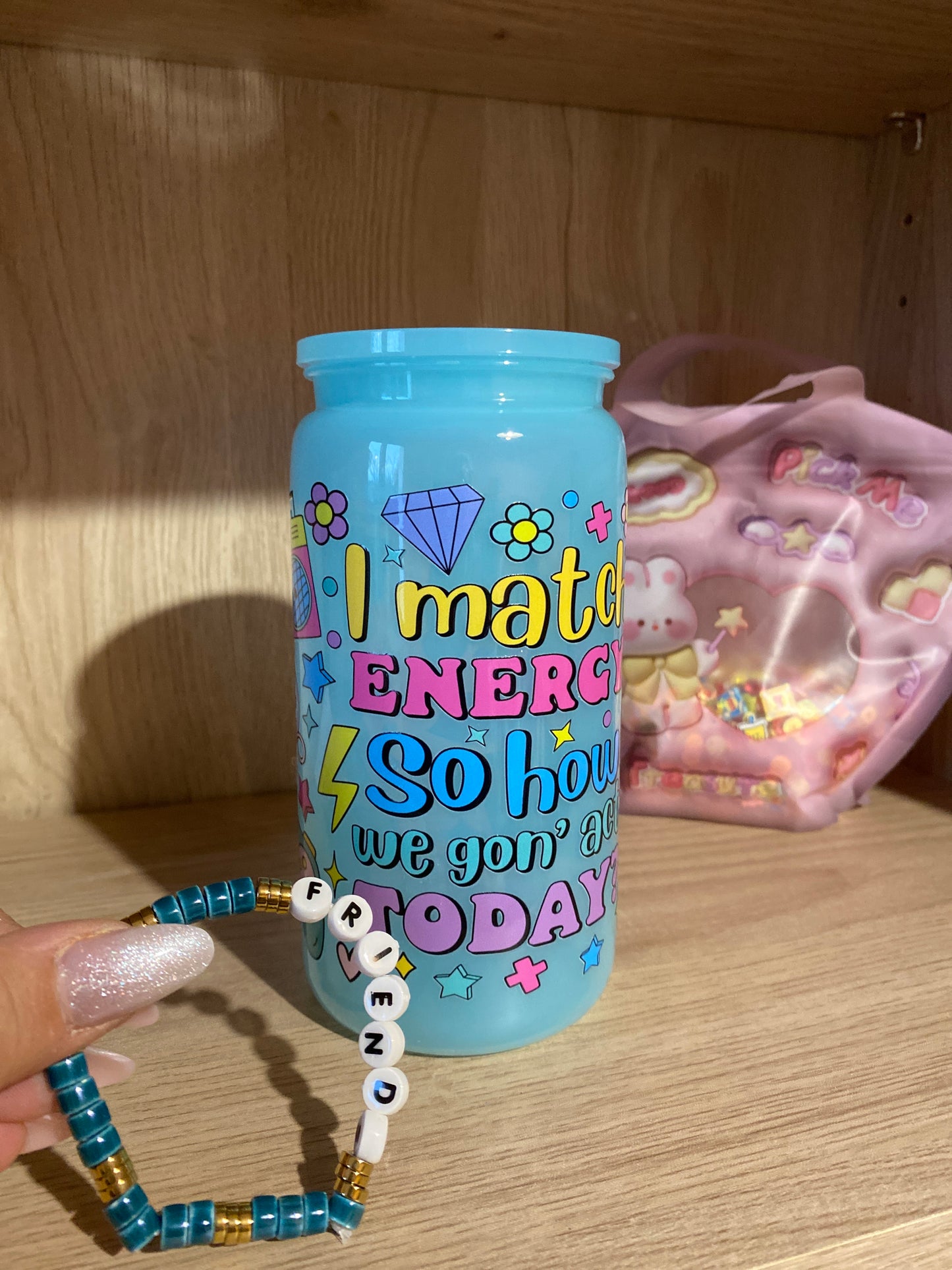 Gobelet pour l’été avec bracelet offert